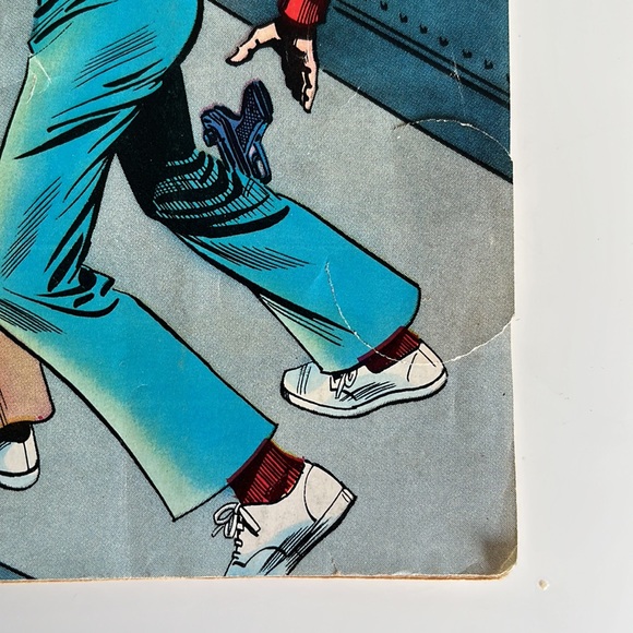 3 COMIC LOT THE NEW PHANTOM #63 #71 #74 1975 Charlton Comics Vintage Comic Book - Picture 5 of 15